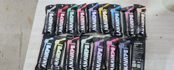 LANA ZOLT抛棄式8000口一次性✨可充電🔋超大容量👍時尚單品🔥活動【 8送1】